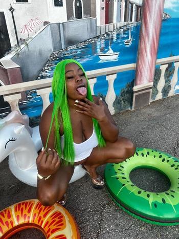 Throaty, 26  female escort, Bridgeport