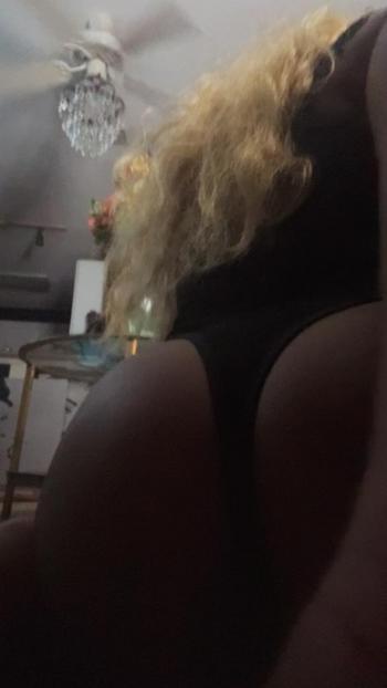 860-905-4824, 25  female escort, Bridgeport