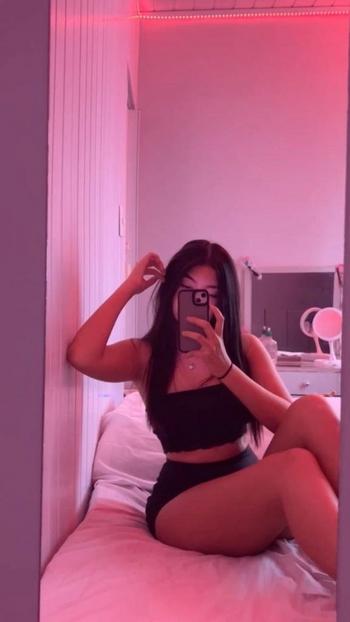 978-620-6676, 22  female escort, Bridgeport
