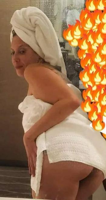2037140160, female escort, Bridgeport