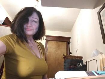 2037677231, female escort, Bridgeport